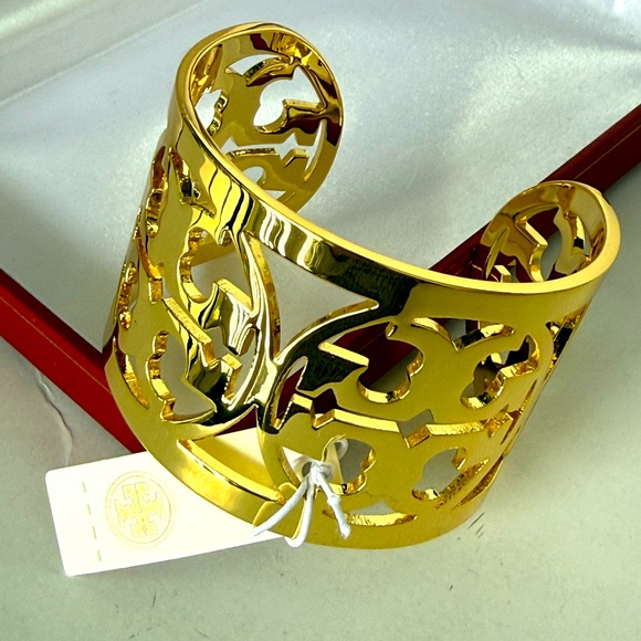 TORI BURCH LARGE , DOUBLE TT CUT OUT LOGO,CUFF BRACELET. - Picture 4 of 11